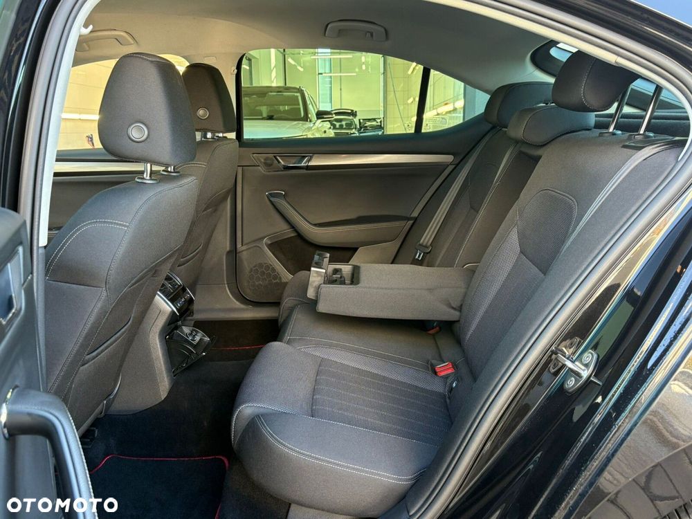 Skoda Superb 2.0 TDI SCR Style DSG - 14