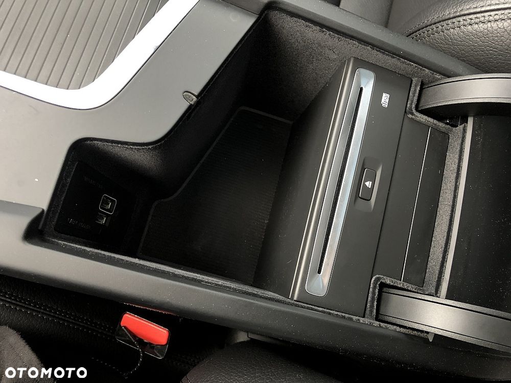 Volvo XC 60 D4 SCR AWD Inscription - 26