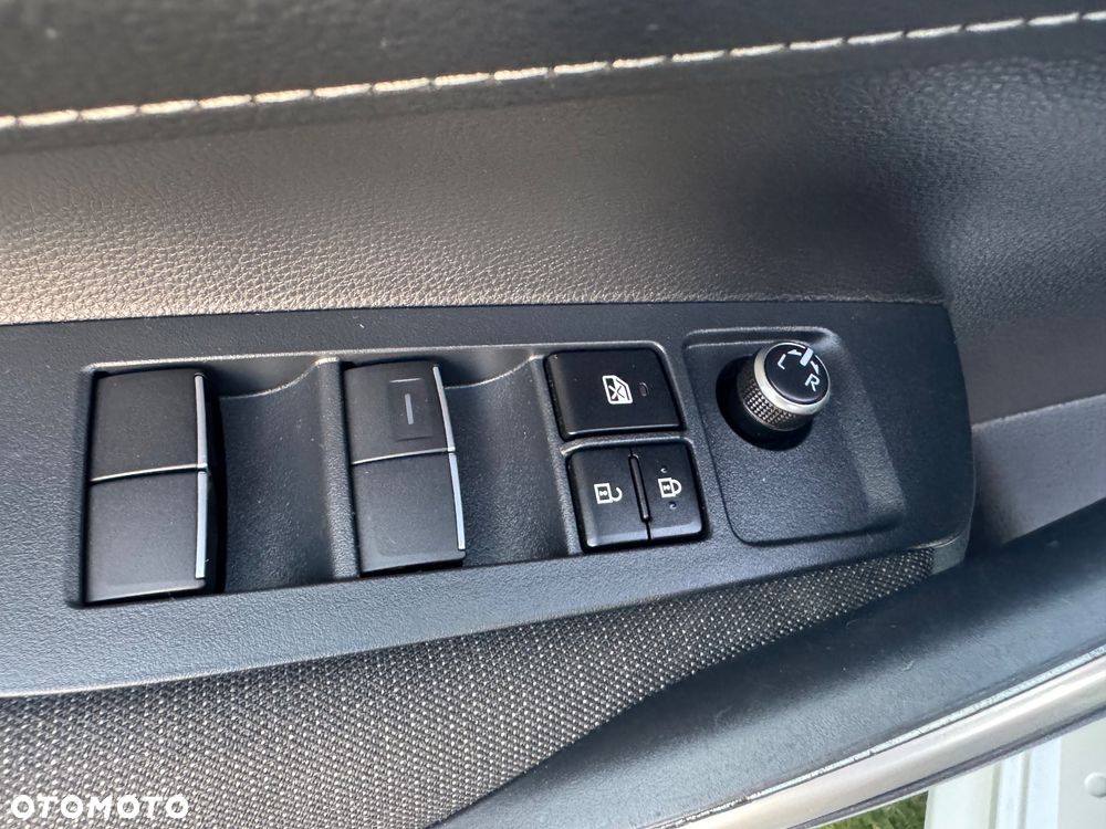 Toyota Corolla 1.8 Hybrid Comfort - 19