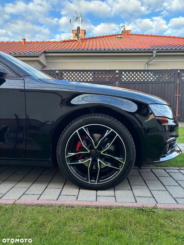 Audi A4 Avant 2.0 TDI - 16