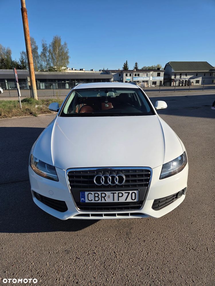 Audi A4 Avant 2.0 TDI DPF Ambiente - 2