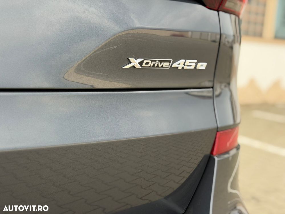 BMW X5 xDrive45e - 18