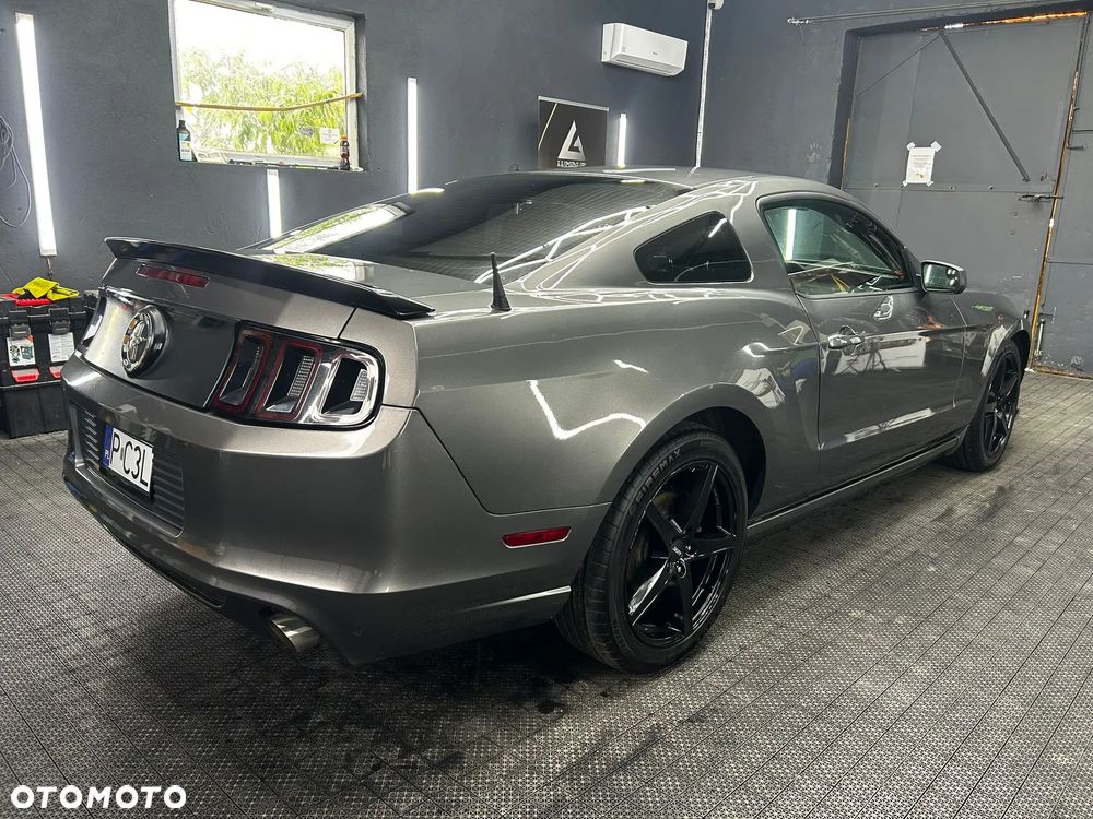 Ford Mustang 3.7 V6 - 16