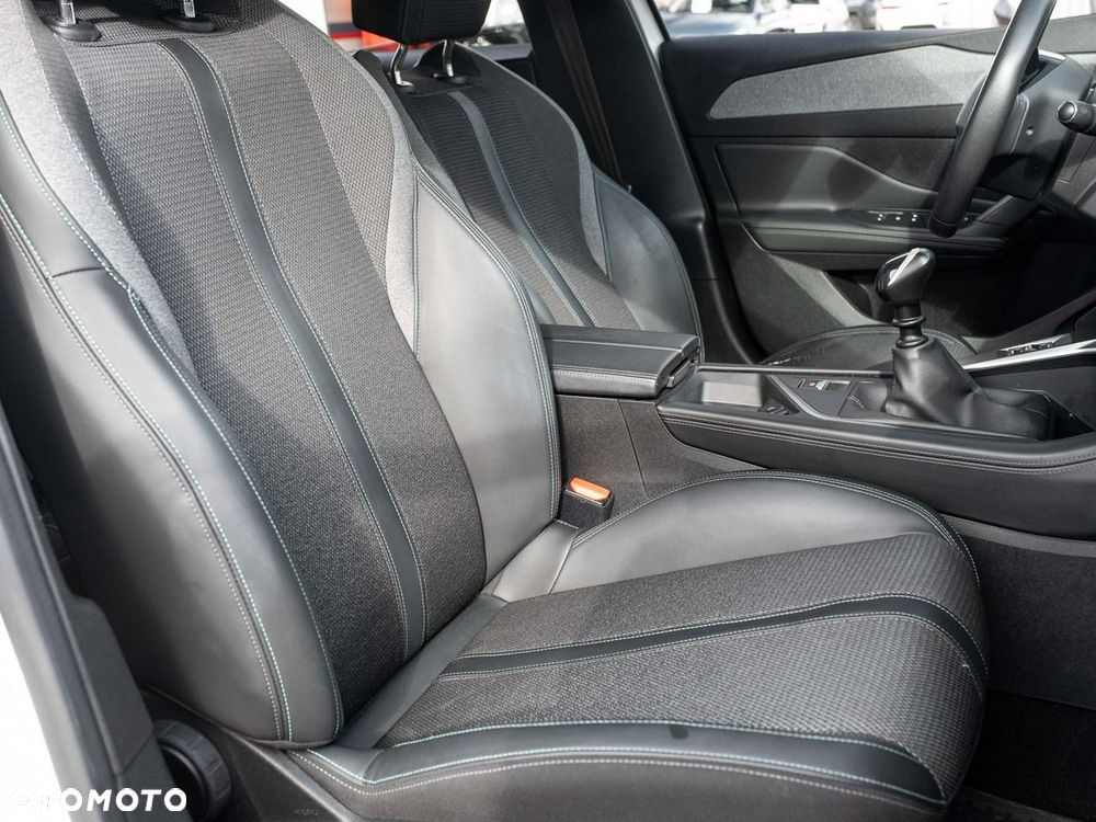 Peugeot 308 1.5 BlueHDi Allure S&S - 28