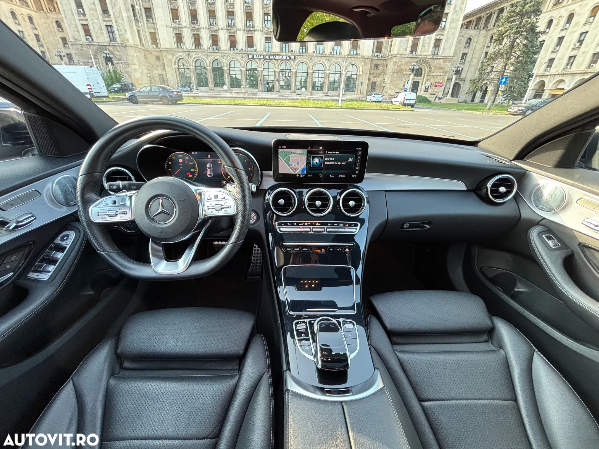 Mercedes-Benz C - 9