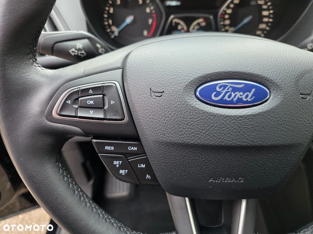 Ford Kuga 1.5 EcoBoost 2x4 Cool & Connect - 18