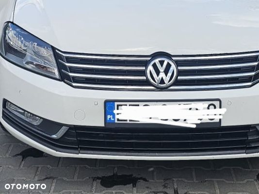 Volkswagen Passat 2.0 TDI Comfortline - 8