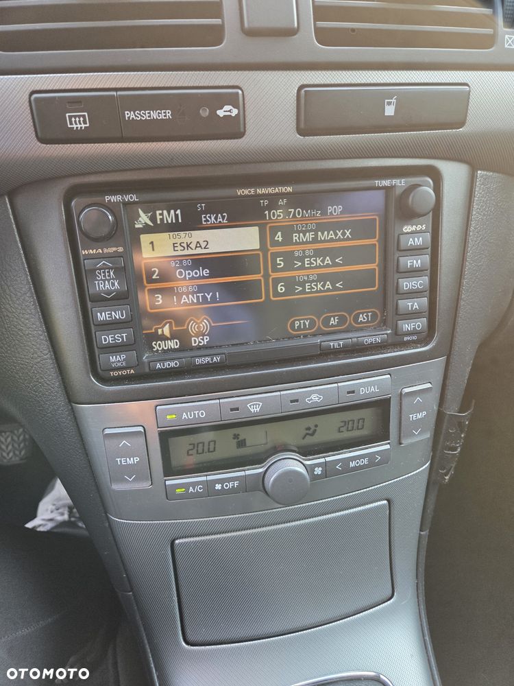 Toyota Avensis - 8