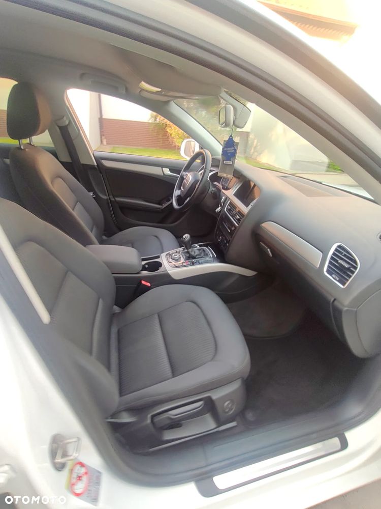 Audi A4 Avant - 11