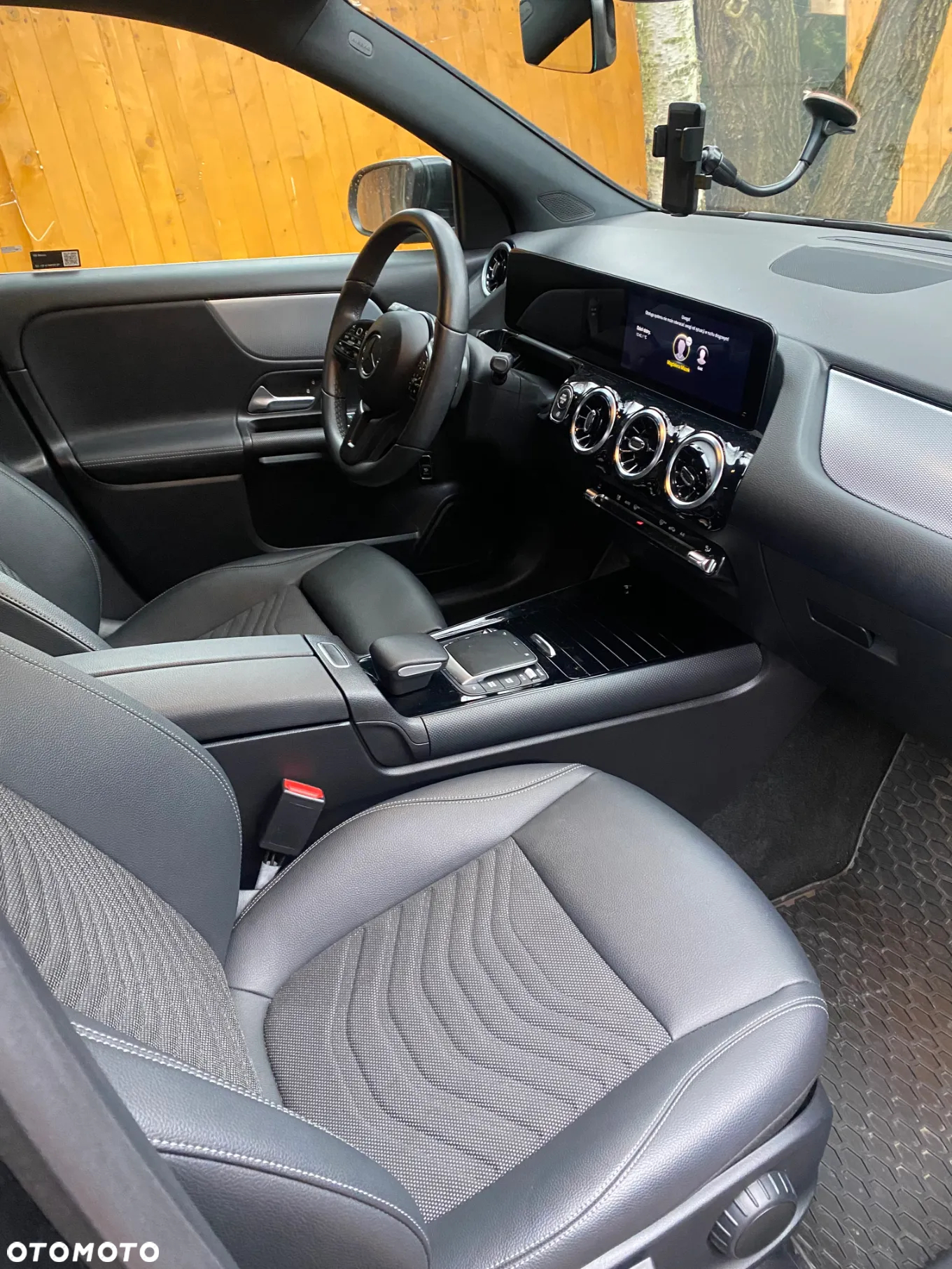 Mercedes-Benz GLA 200 Business Edition - 17