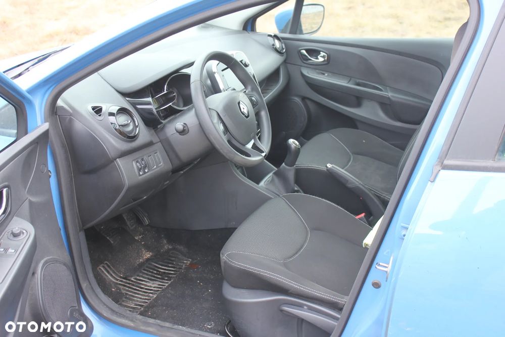 Renault Clio - 8