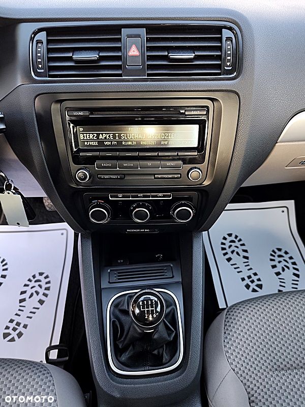 Volkswagen Jetta 1.2 TSI BlueMotion Technology Trendline - 11
