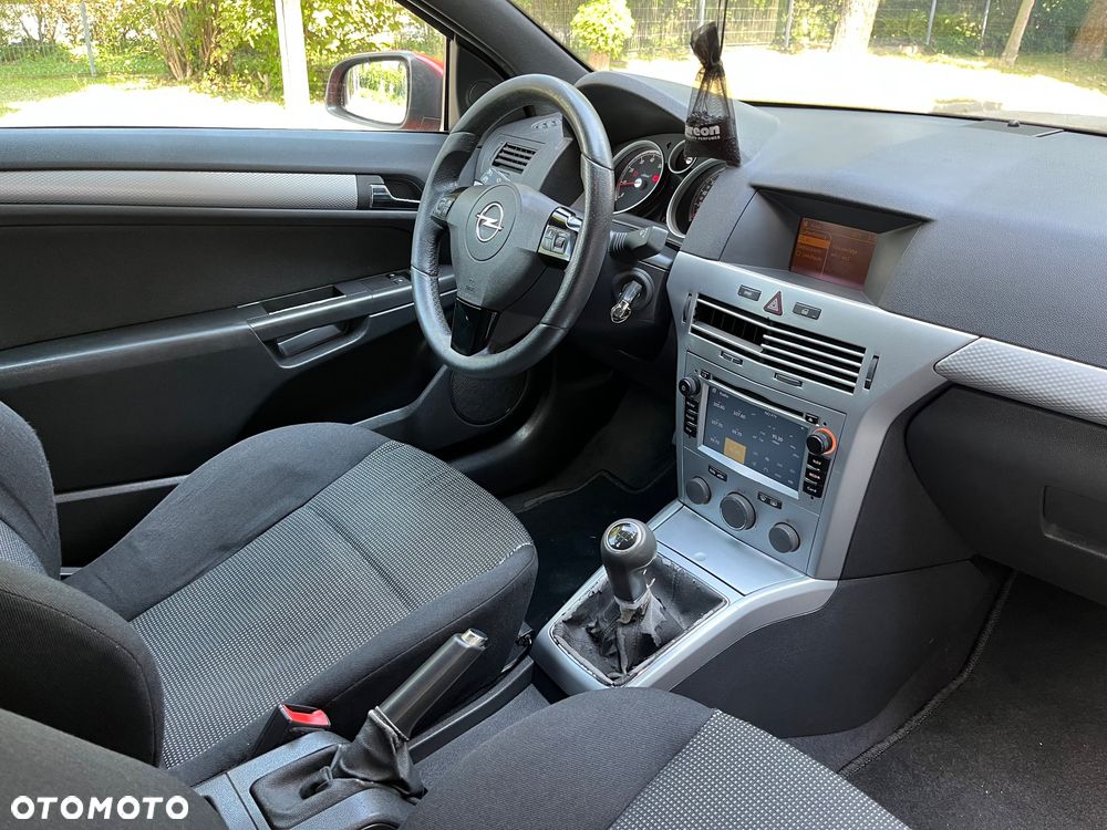 Opel Astra 1.6 Essentia - 5