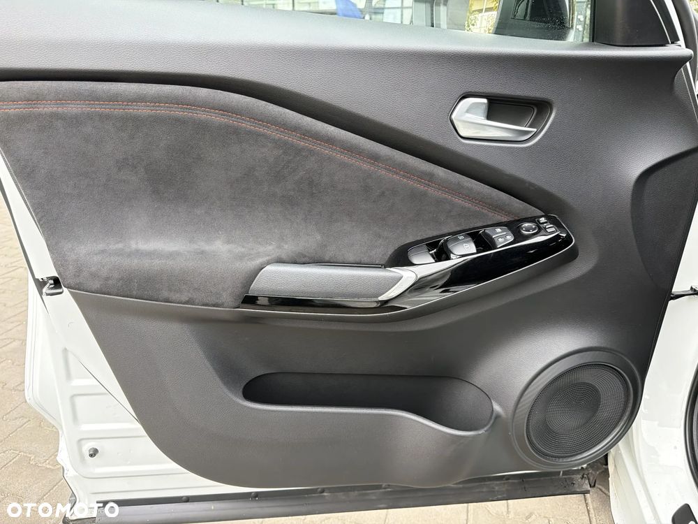 Nissan Juke 1.6 Hybrid Shiro AMT - 12