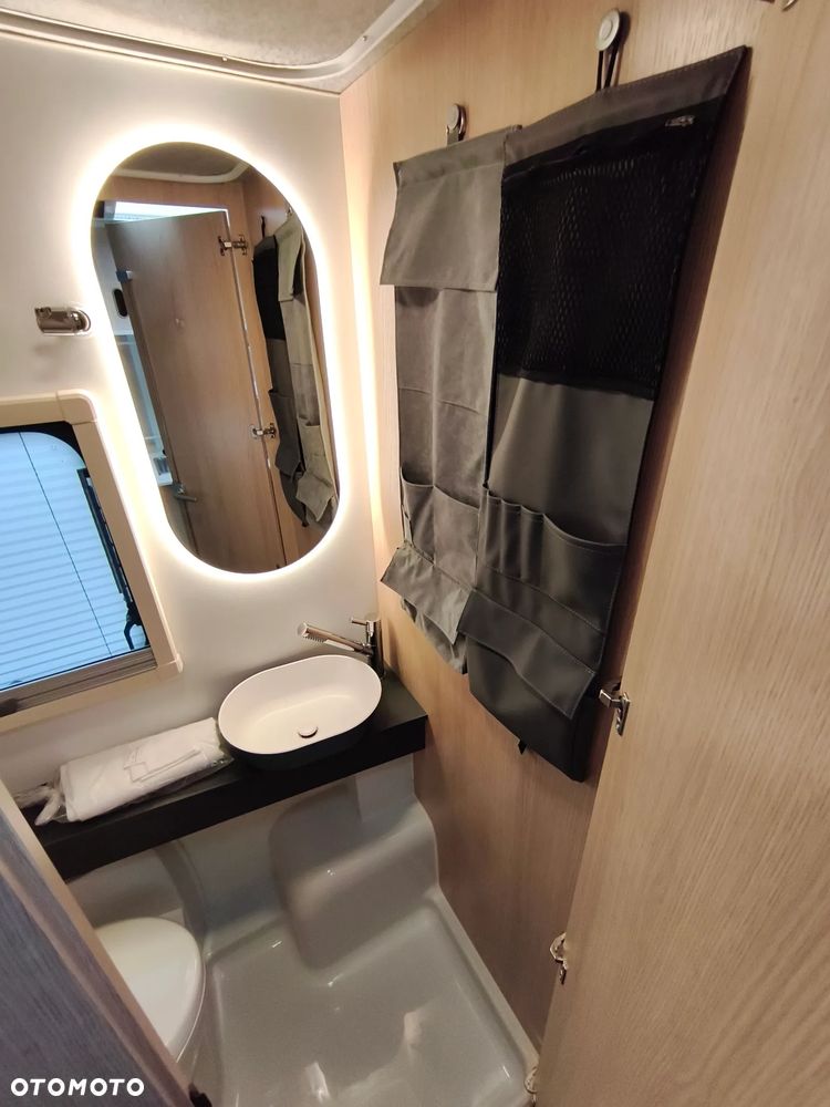 Adria - 31