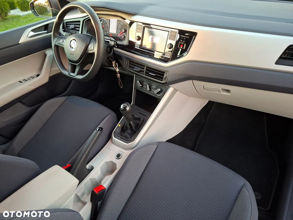 Volkswagen Polo - 8