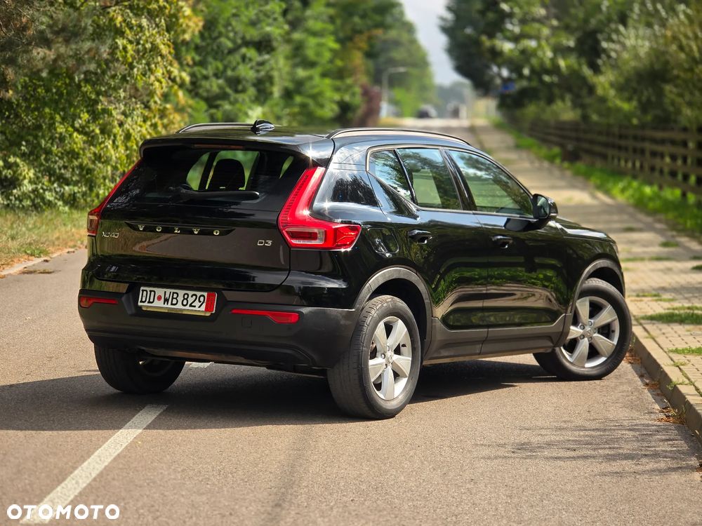 Volvo XC 40 D3 AWD Momentum Pro - 5