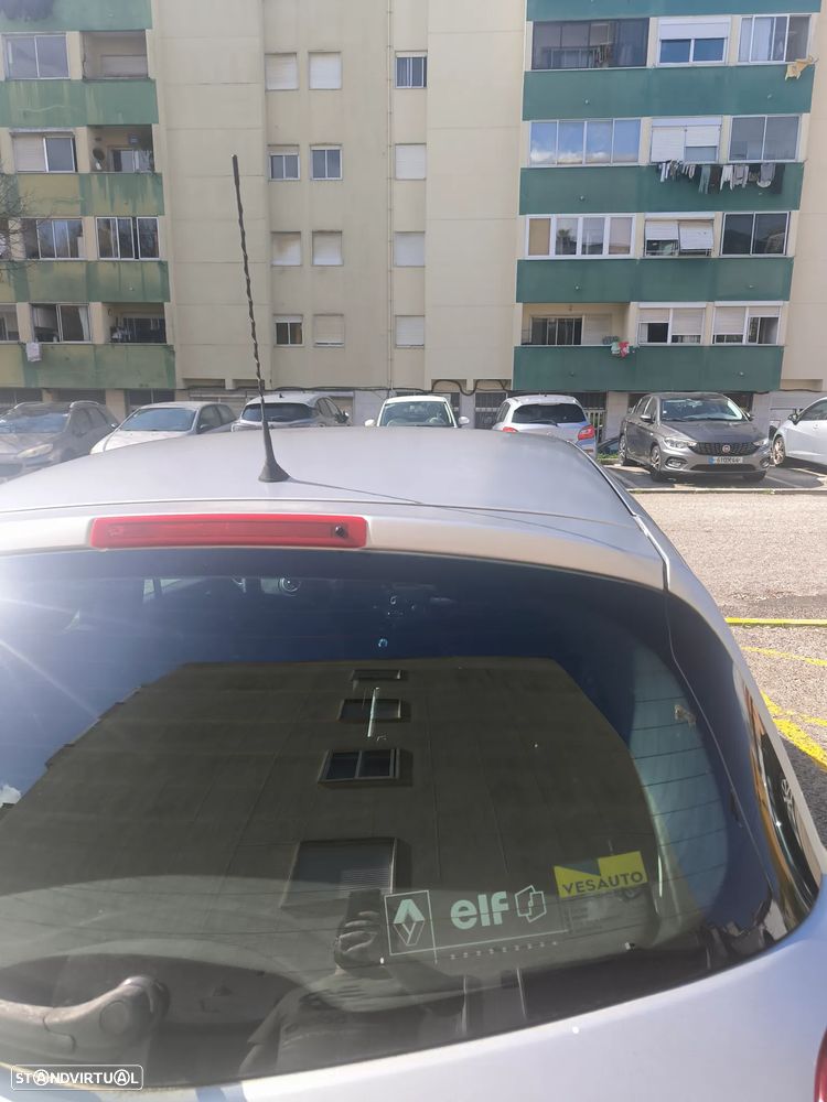 Renault Clio 1.2 16V Dynamique - 28