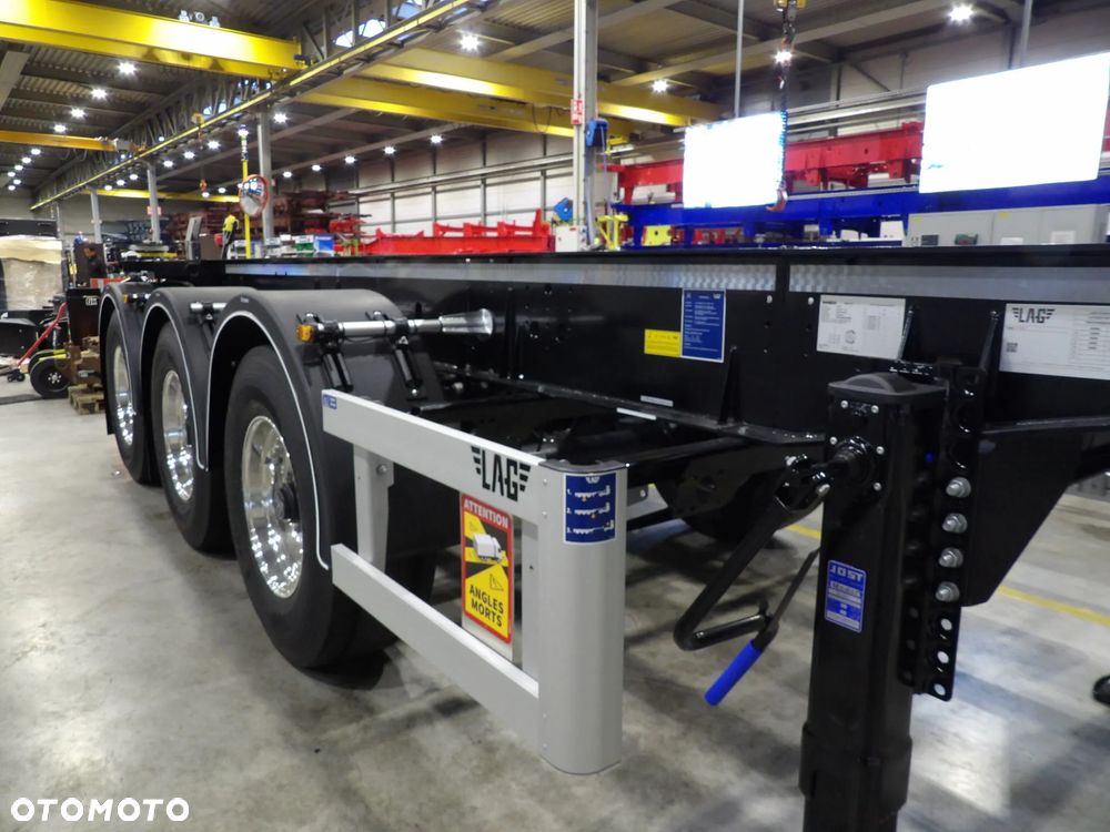 Lag naczepa podkontenerowa ADR - 8