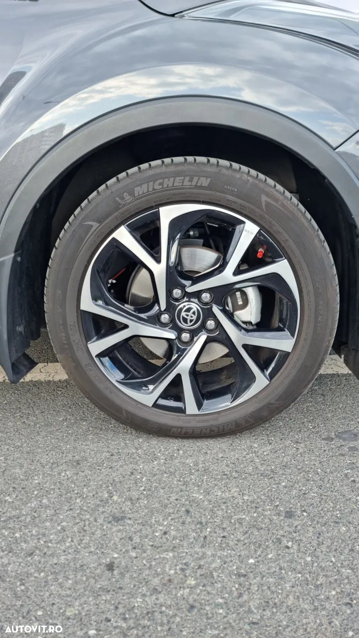 Toyota C-HR 2.0 Hybrid Team Deutschland - 18