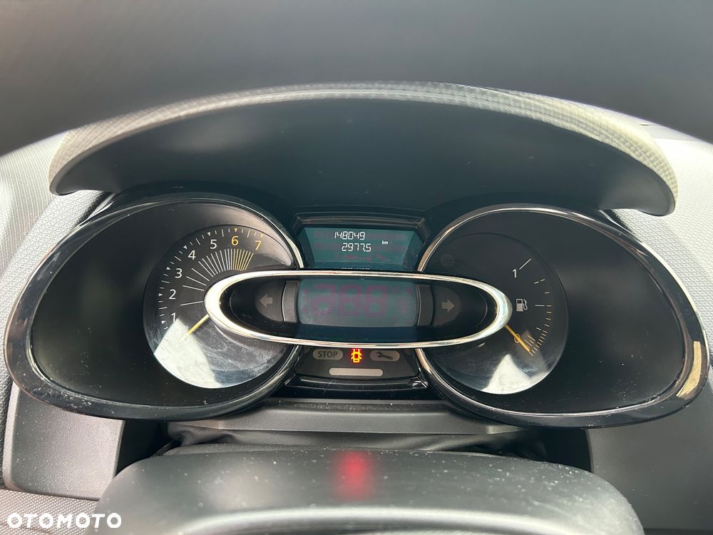 Renault Clio 1.2 16V Life - 11