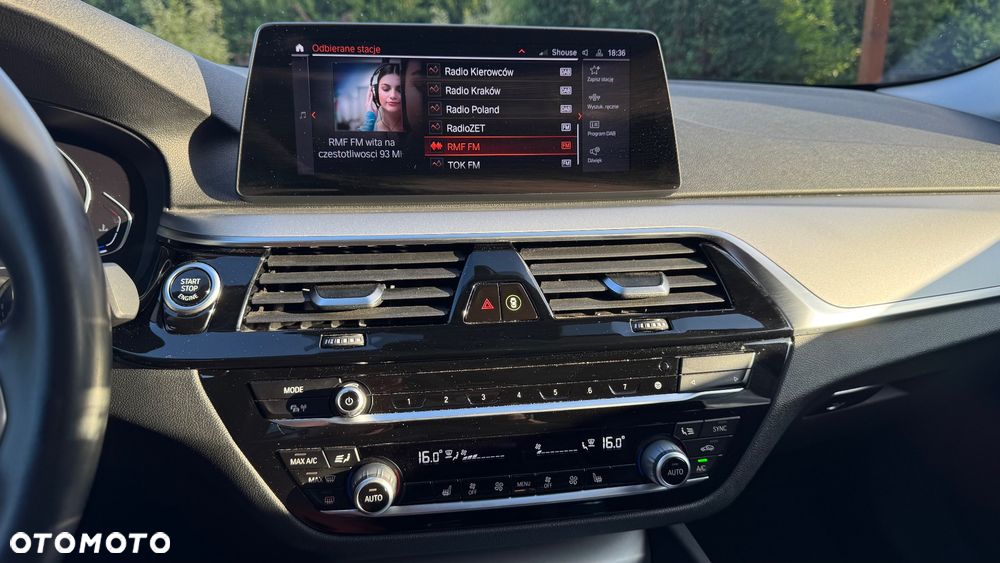 BMW Seria 5 520d Luxury Line - 35