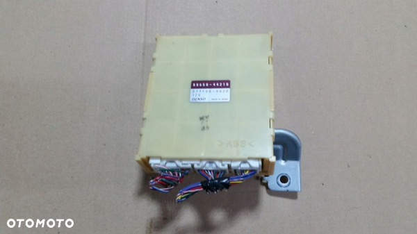 AVENSIS VERSO D4D komputer sterownik 88650-44210