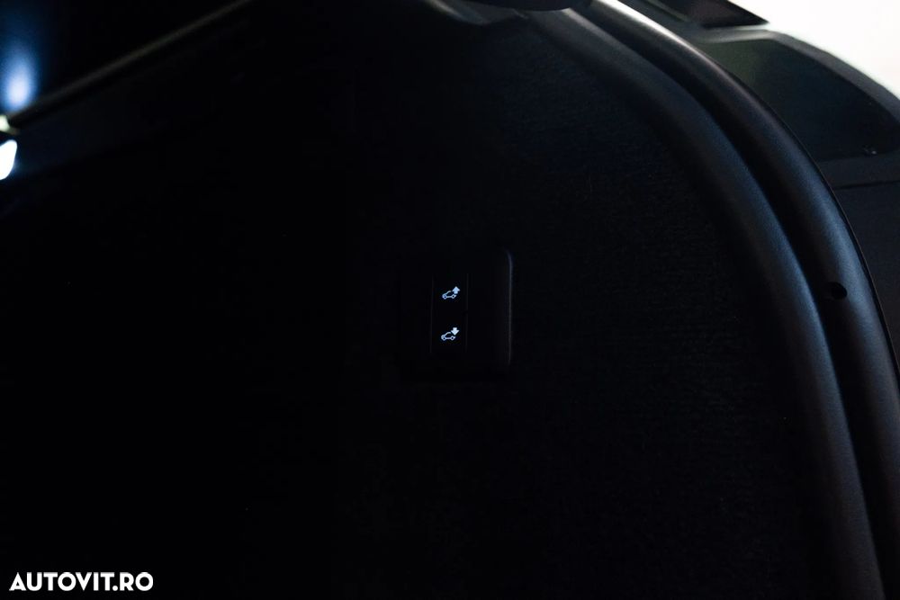 Land Rover Range Rover Sport - 33