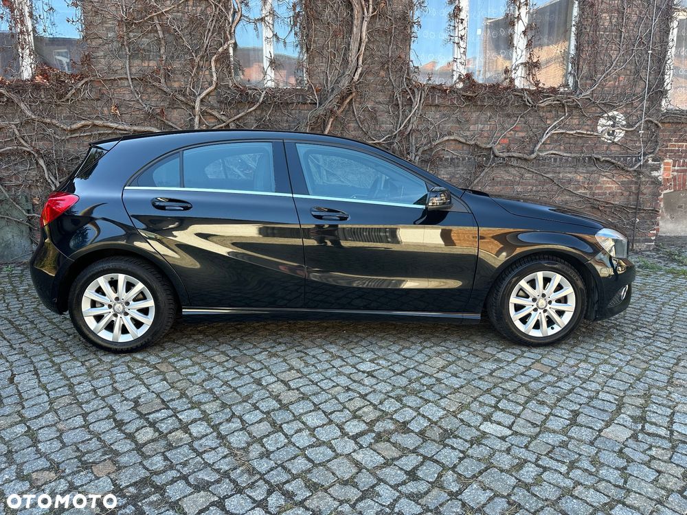 Mercedes-Benz Klasa A 200 (BlueEFFICIENCY) Urban - 3