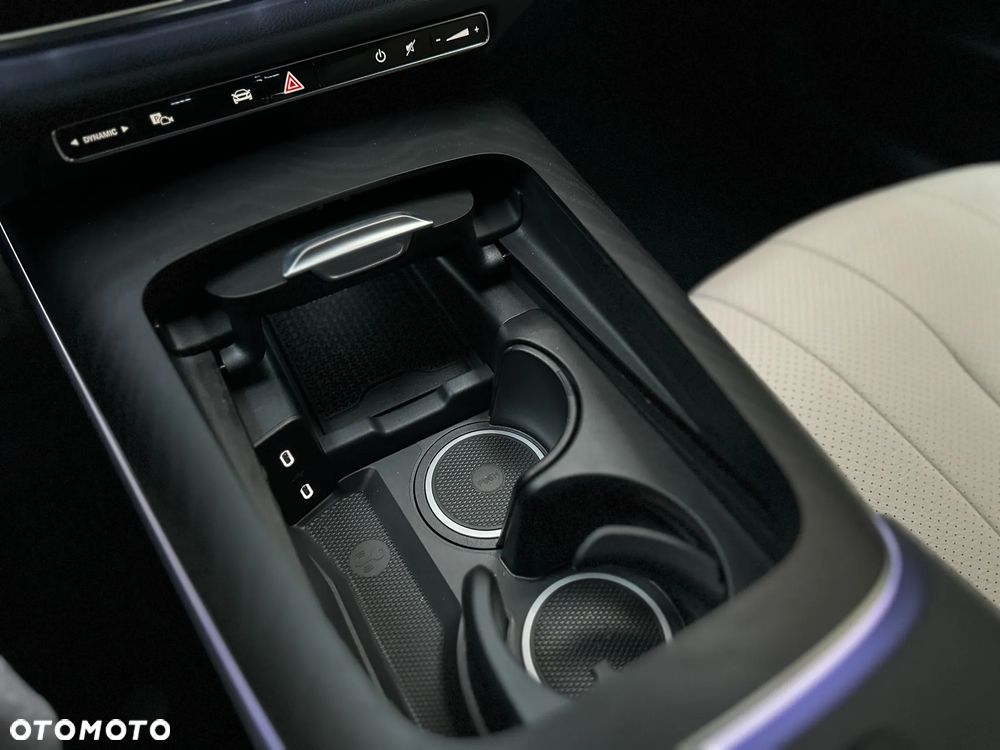 Mercedes-Benz Klasa E 220 d mHEV 4-Matic AMG 9G-Tronic - 34