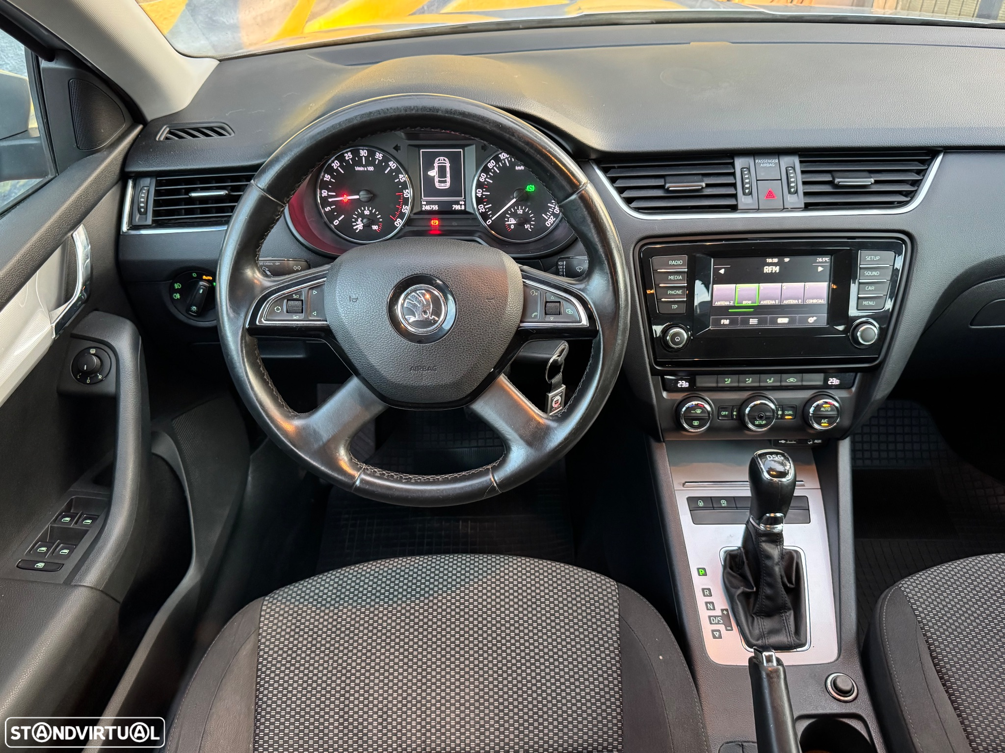 Skoda Octavia Break 1.6 TDi Ambiente DSG - 16
