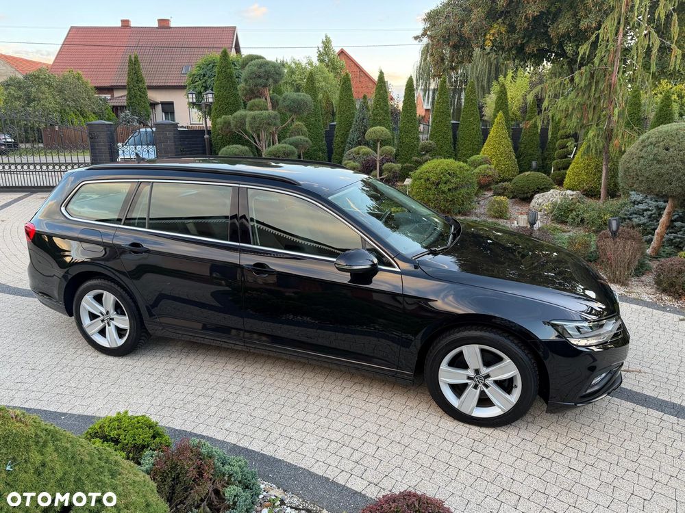 Volkswagen Passat 2.0 TDI SCR DSG Comfortline - 12