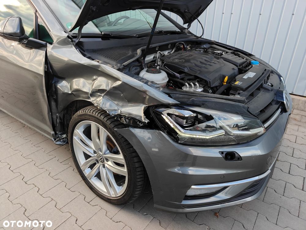 Volkswagen Golf - 31