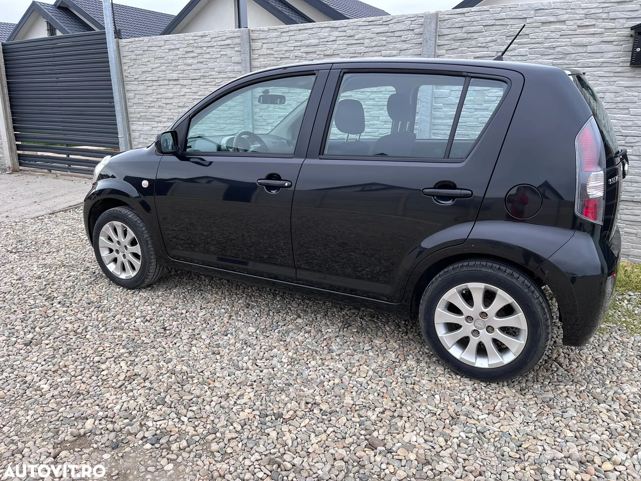 Subaru Justy 1.0 BASE - 1