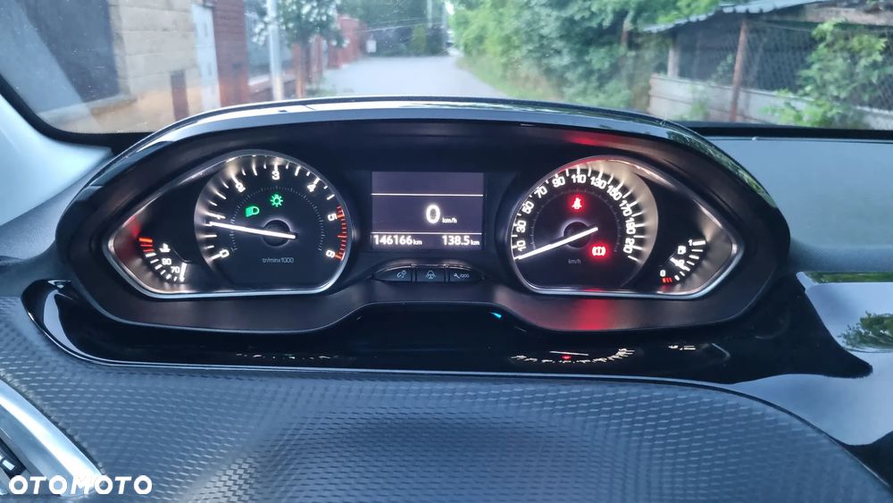 Peugeot 208 e-HDi 115 Stop&Start Allure - 5