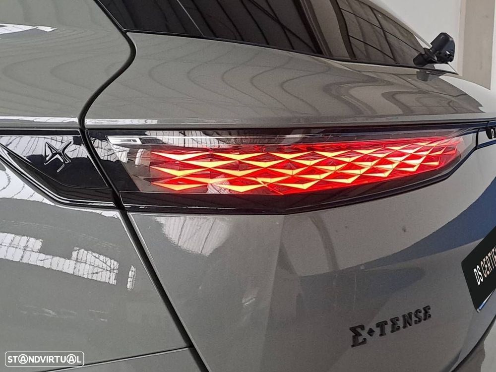 DS DS7 E-Tense Performance Line+ EAT8 - 26