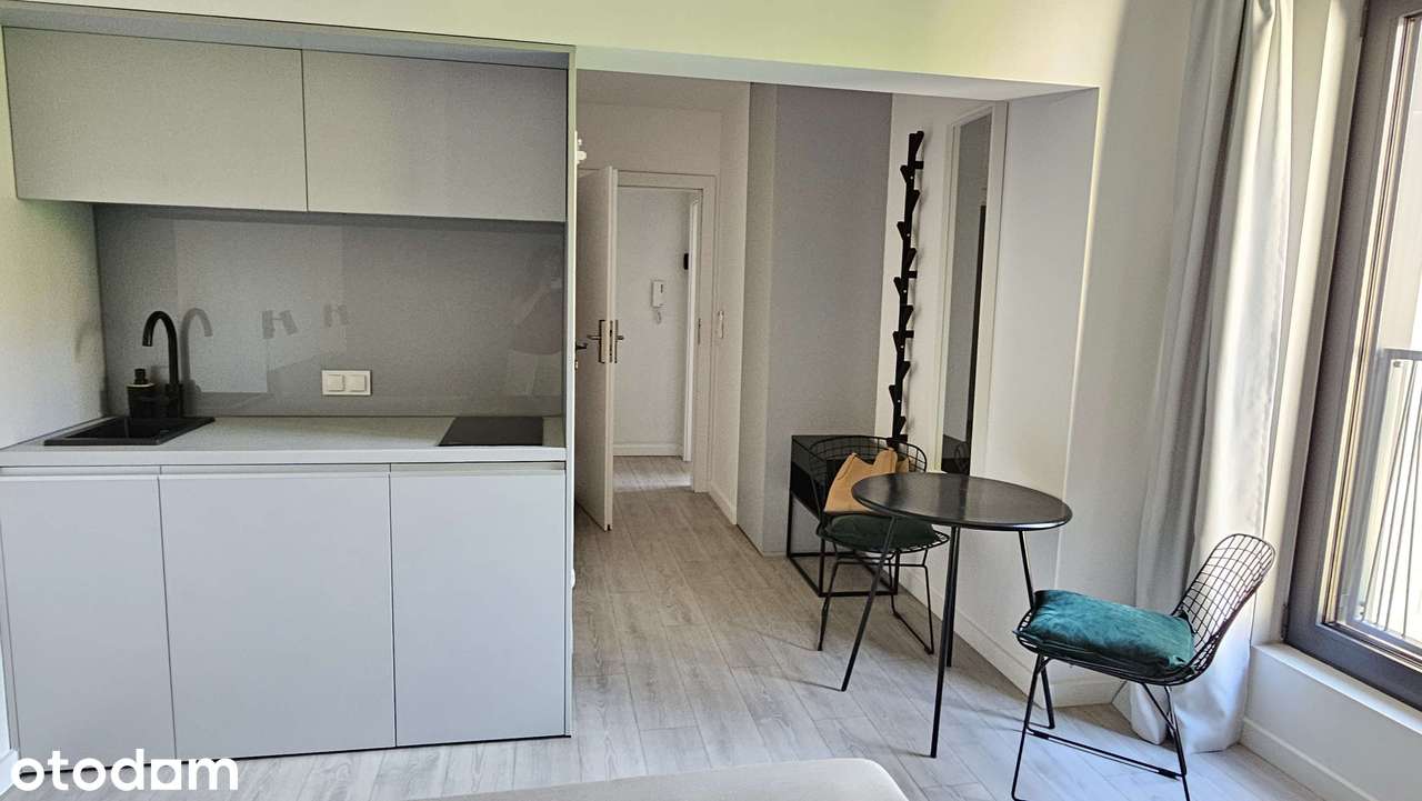Wygodne studio w samym Centrum w nowym budynku z patio - ul. Jodłowa 4