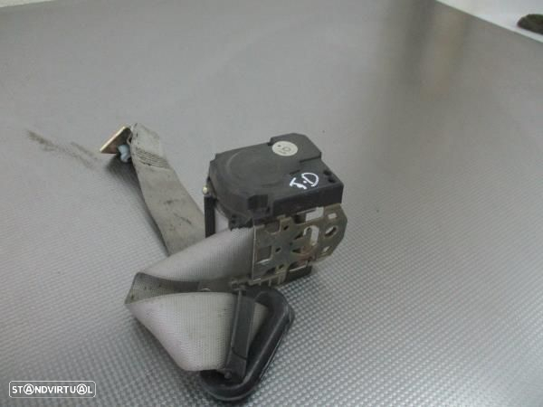 Cinto Tras Dto Mercedes-Benz C-Class (W203) - 4