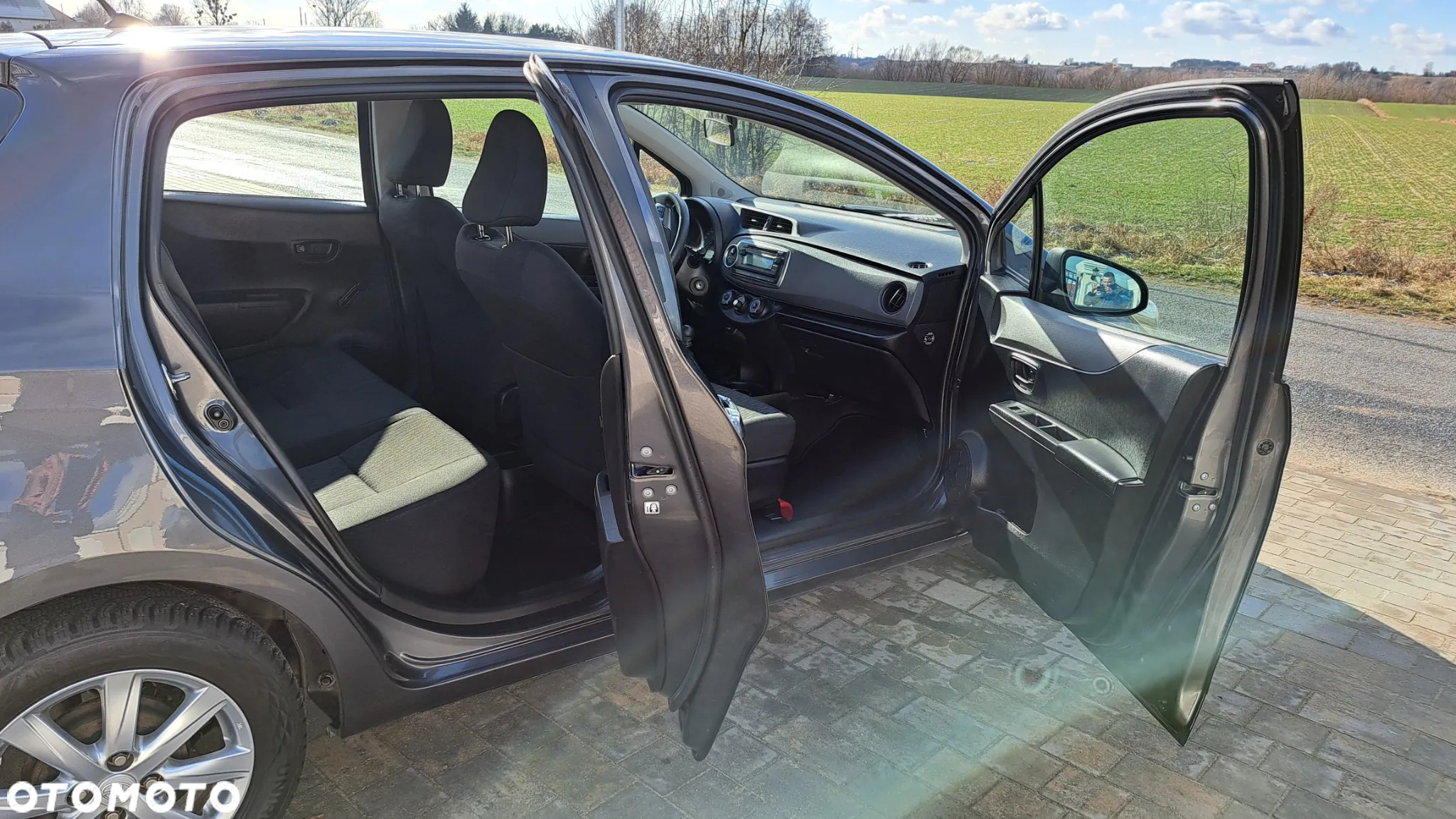 Toyota Yaris 1.33 Active - 11