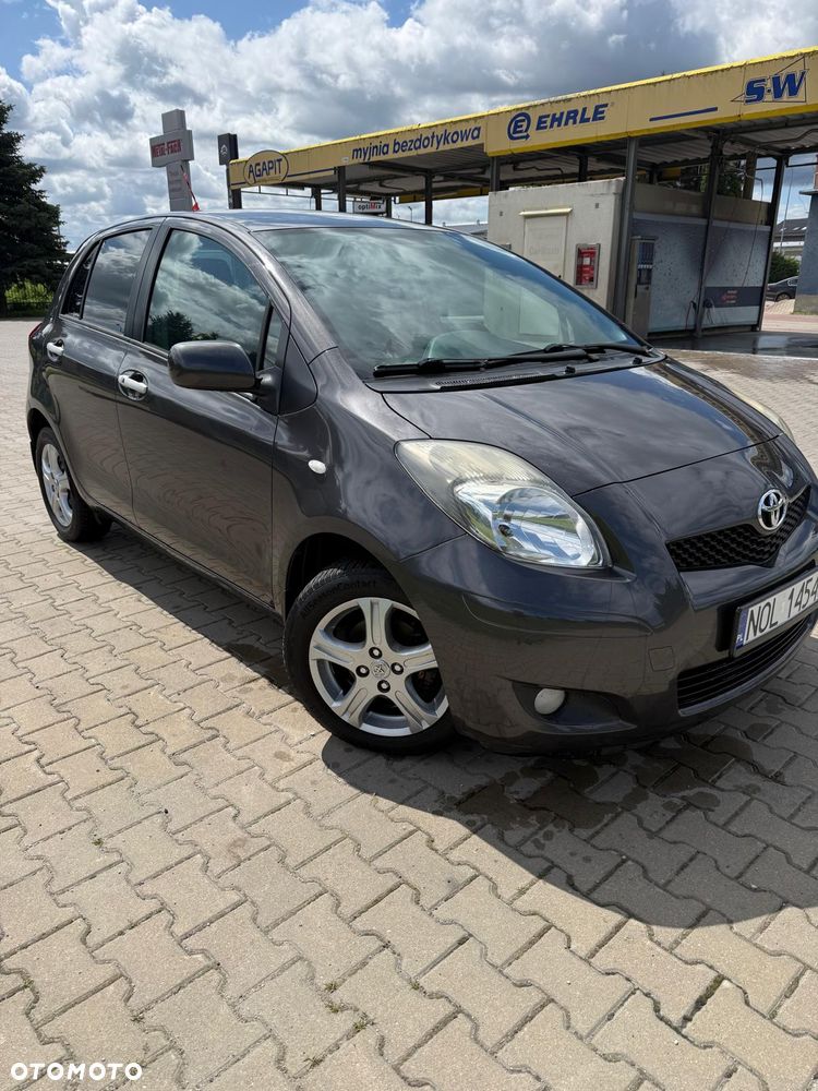 Toyota Yaris 1.33 Business Edition - 1