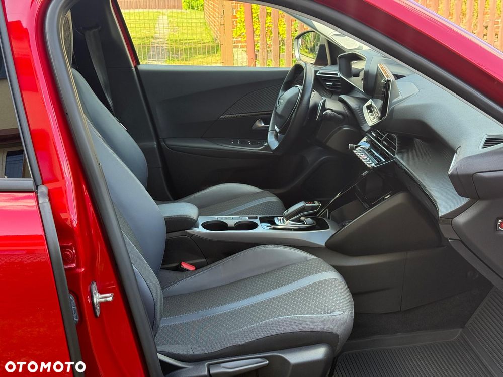 Peugeot 2008 1.2 PureTech Allure Pack S&S EAT8 - 21