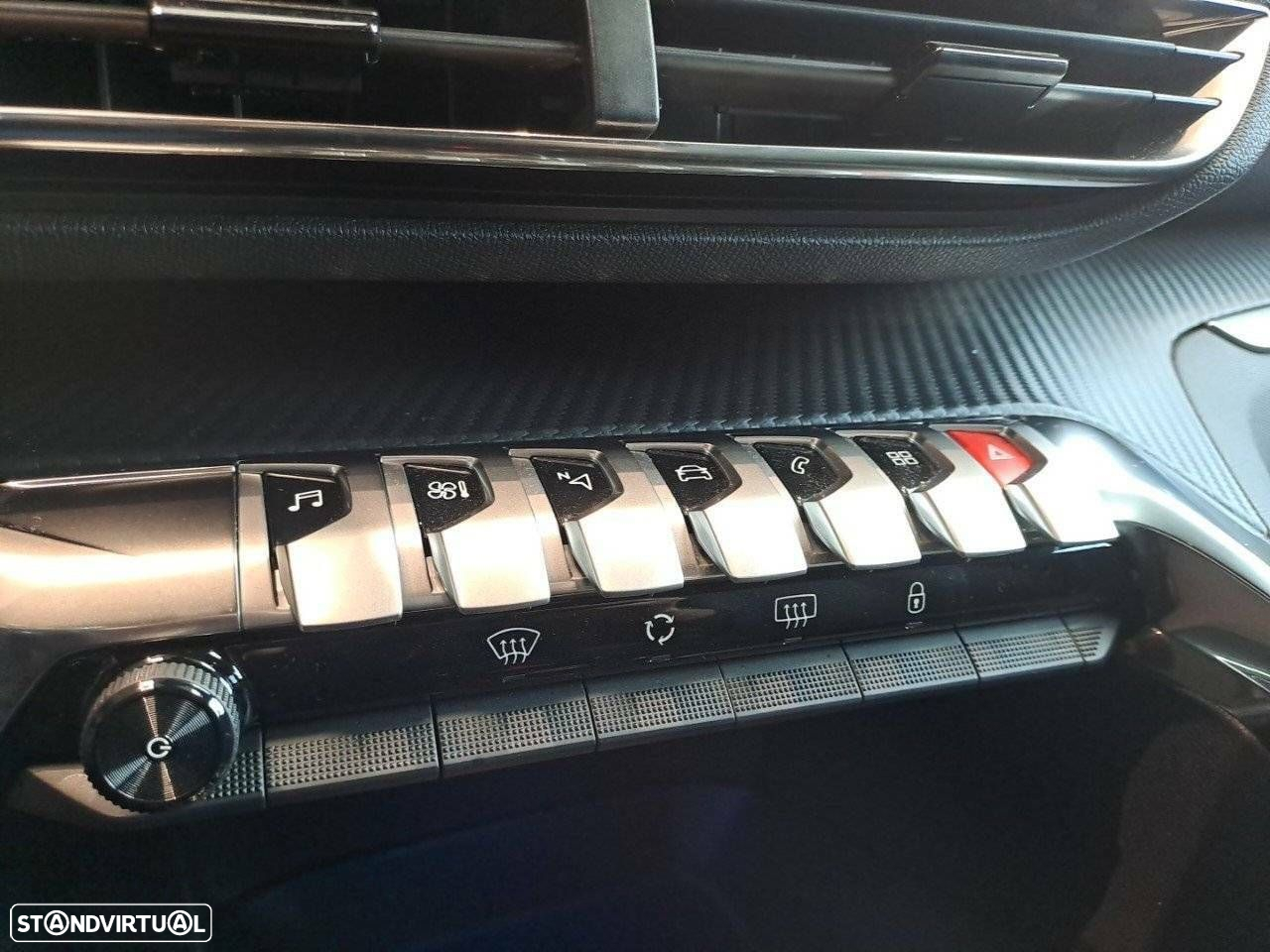 Peugeot 5008 1.5 BlueHDi Allure Pack EAT8 - 21