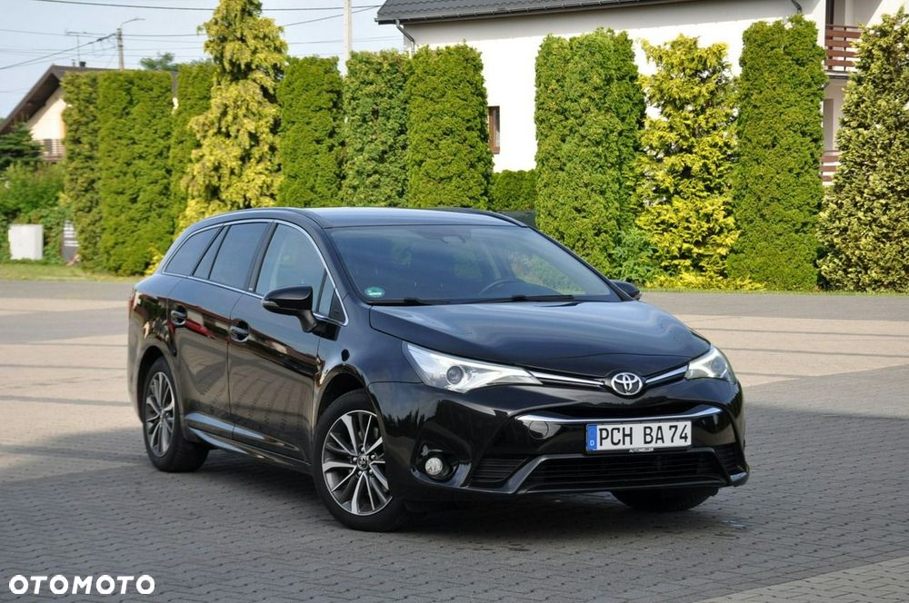 Toyota Avensis - 2