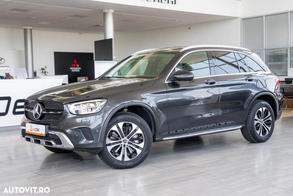 Mercedes-Benz GLC 300 de 4Matic 9G-TRONIC - 9