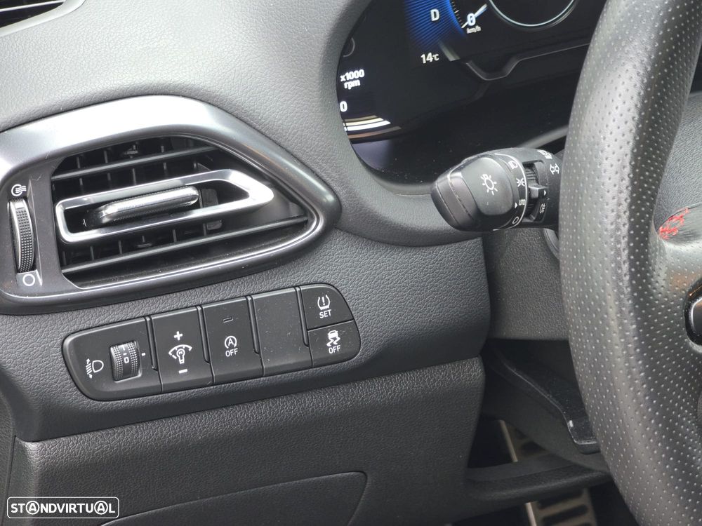 Hyundai i30 Fastback 1.0 T-GDi N-Line DCT - 12