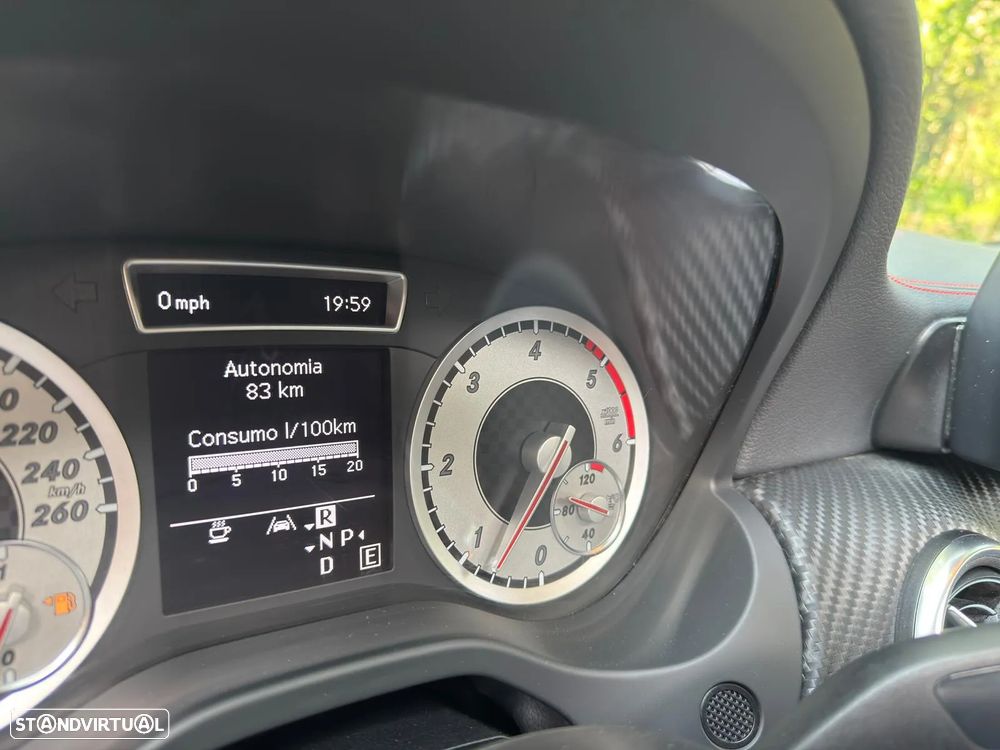 Mercedes-Benz A 220 CDI (BlueEFFICIENCY) 7G-DCT AMG Sport - 28