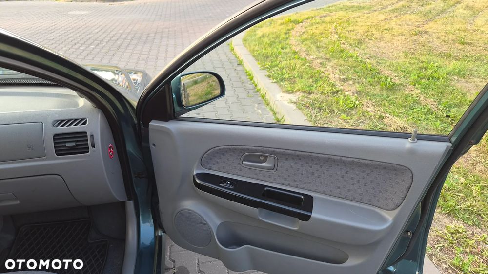 Kia Rio 1.3 RS - 19