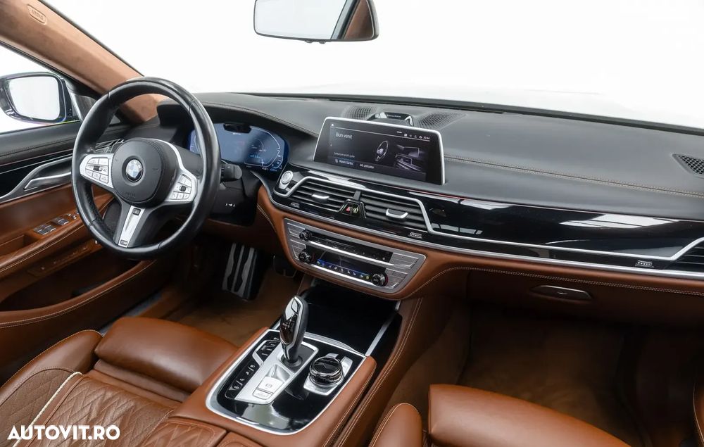 BMW Seria 7 745Le xDrive AT PHEV - 23
