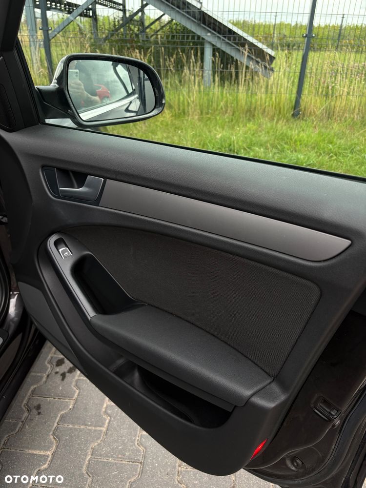 Audi A4 Limousine 1.8 TFSI Ambiente - 11