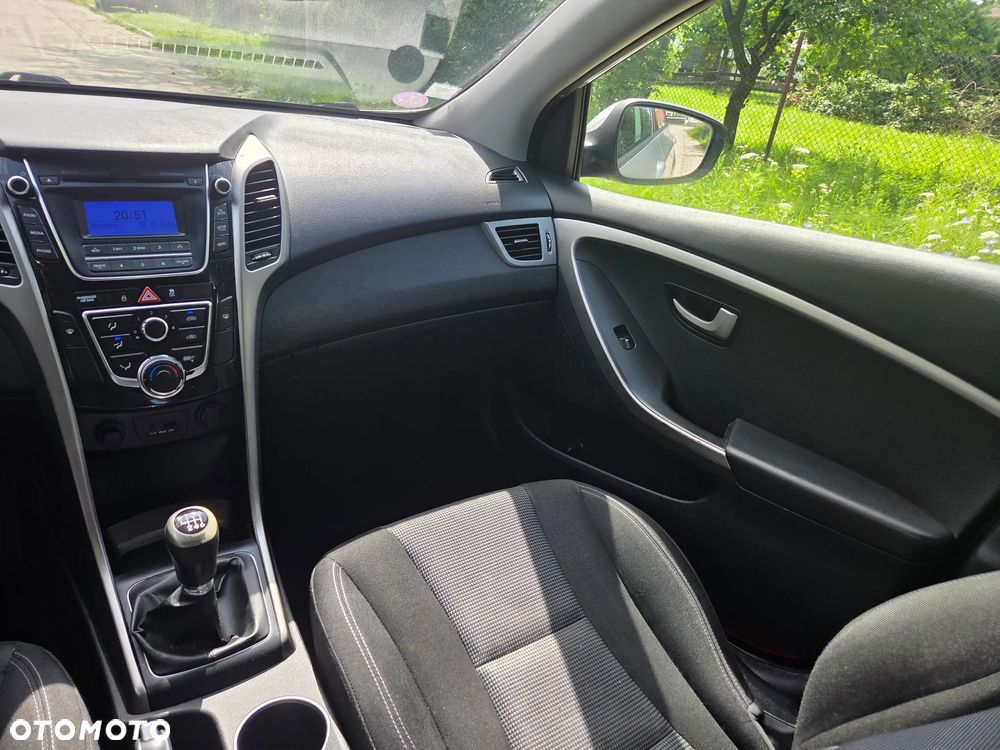 Hyundai i30 1.4 Premium - 11